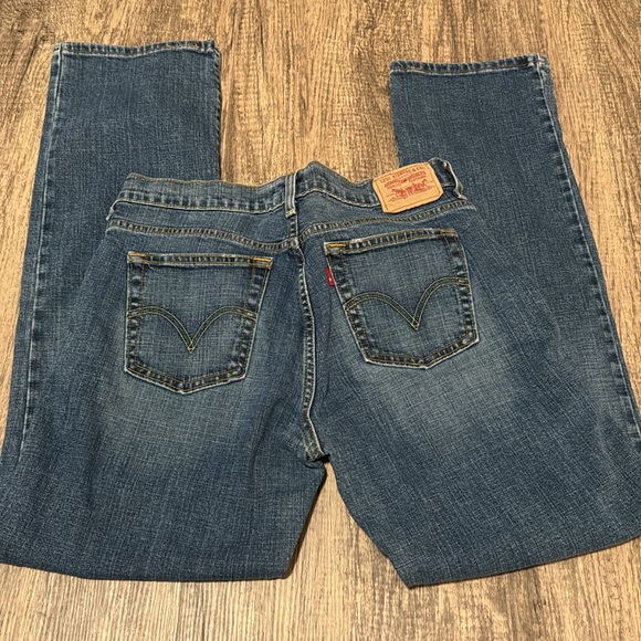 Levi’s Straight Leg Jeans - Picture 4 of 4